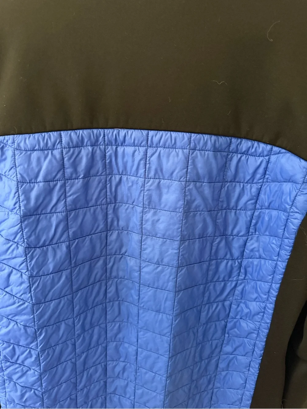 The North Face Black Jacket with Quilted Blue Panels - Men's Size Medium